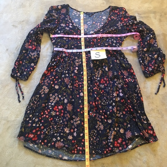 American Eagle navy blue tunic/dress with red pink green flowers 🌺 Size S - Picture 8 of 8